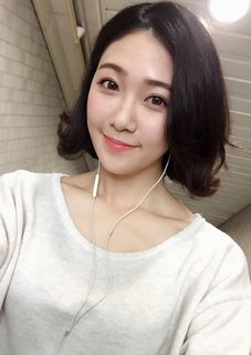 Liang Weixiang (Viviana Weiwei) profile