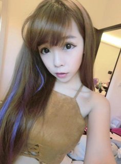 Momo Zhao