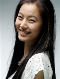 Yoon Soo (Yoon So-yi) profile