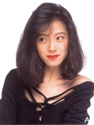 Akina Nakamori