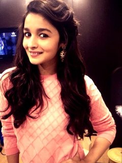 Alia Bhatt (Alia Bhatt) profile