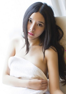 é½è´è´