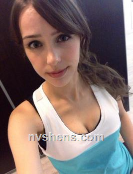 Stefanie Joosten